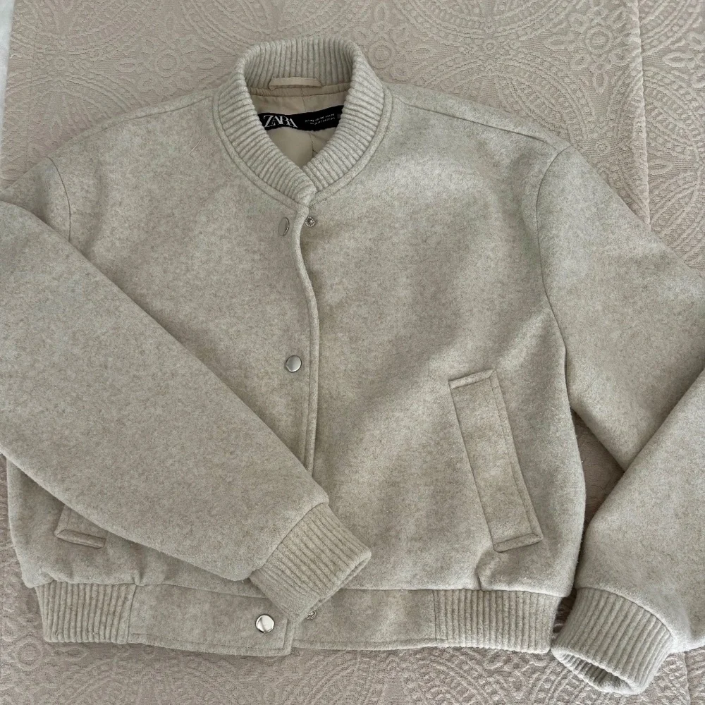 Women’s Wool Bomber Jacket Zara Size XS - Picture 1 of 4